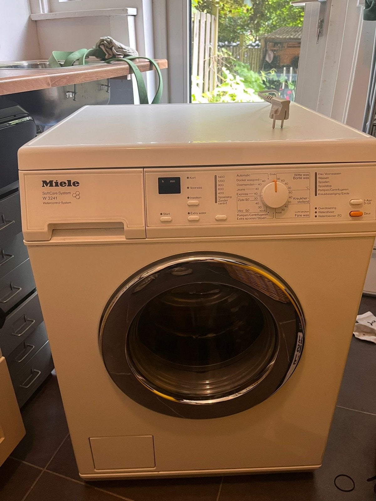 Miele W 3241 SoftCare System Wasmachine, Witgoed en Apparatuur, Wasmachines, Gebruikt, Voorlader, 6 tot 8 kg, 85 tot 90 cm, 1200 tot 1600 toeren