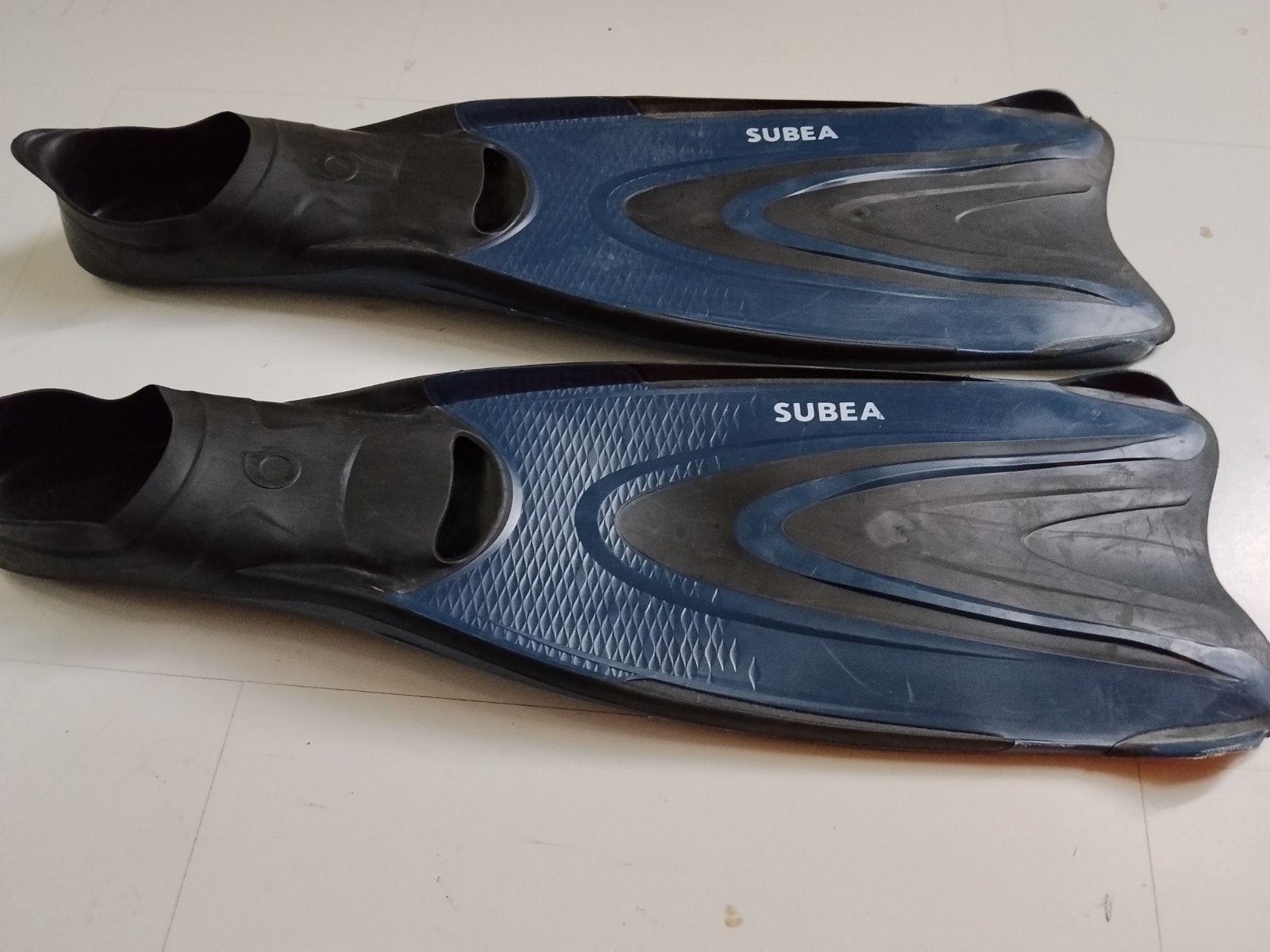maat 40 - 41 Subea flippers zwemvliezen snorkel vinnen
Subea, Ophalen of Verzenden, Snorkelvinnen