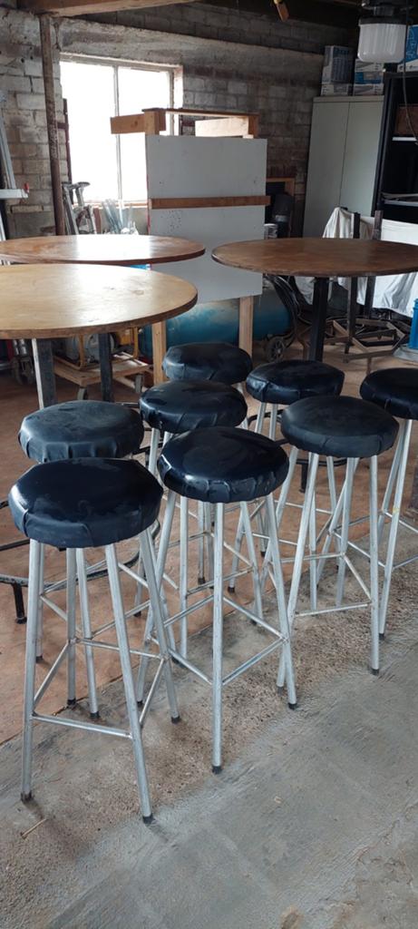 Te koop statafels, Huis en Inrichting, Barkrukken, 5 krukken of meer, Ophalen of Verzenden, 60 tot 90 cm