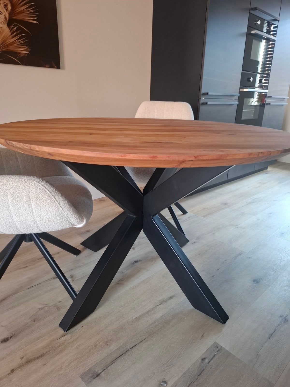 120 cm eettafel met mooi zwart onderstel., Huis en Inrichting, Tafels | Eettafels, Ophalen, Zo goed als nieuw, Vier personen, 100 tot 150 cm