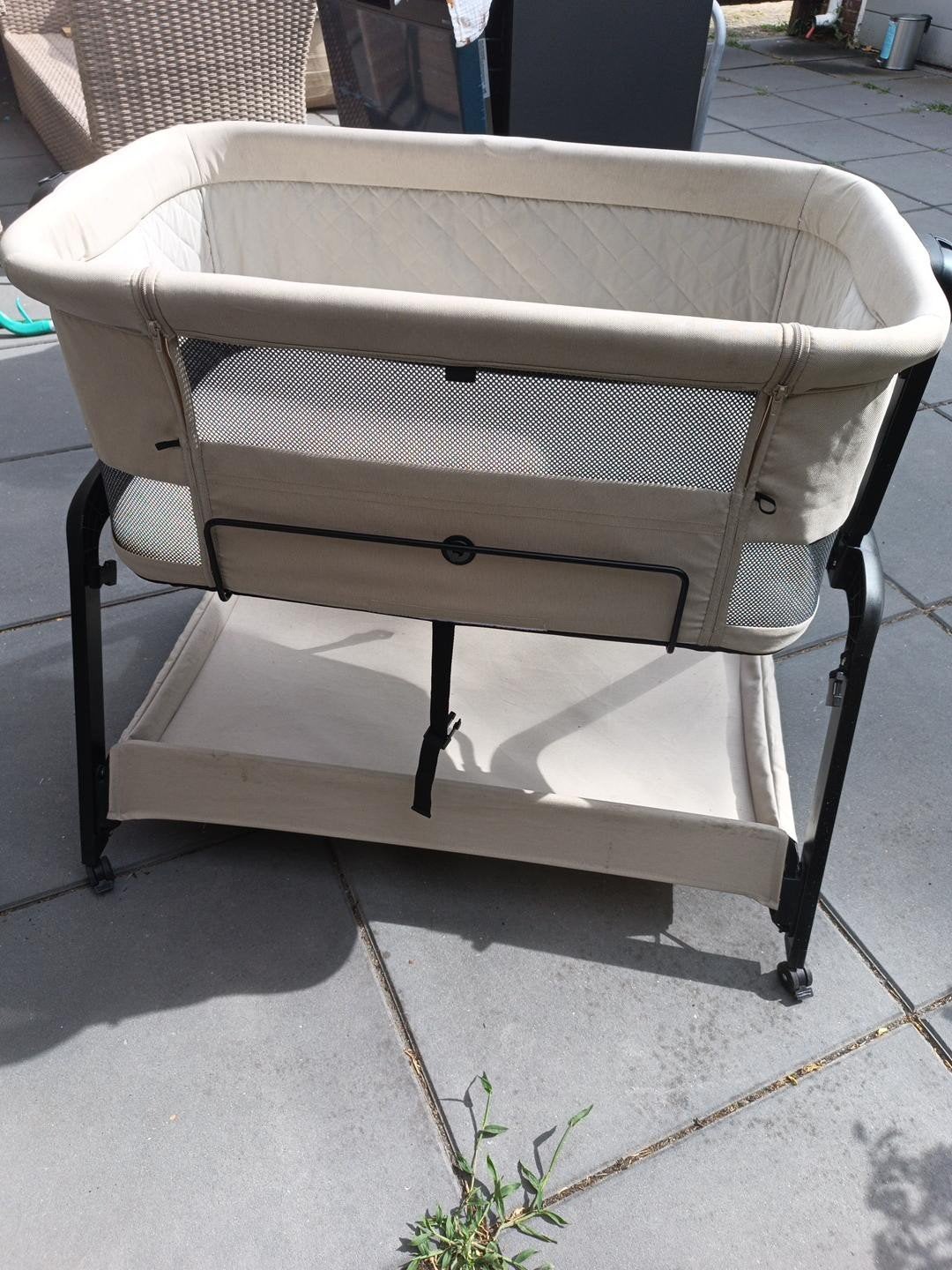 Qute Q-Breez Plus co-sleeper Mild Taupe incl. matras, Ophalen, Zo goed als nieuw, Wieg
