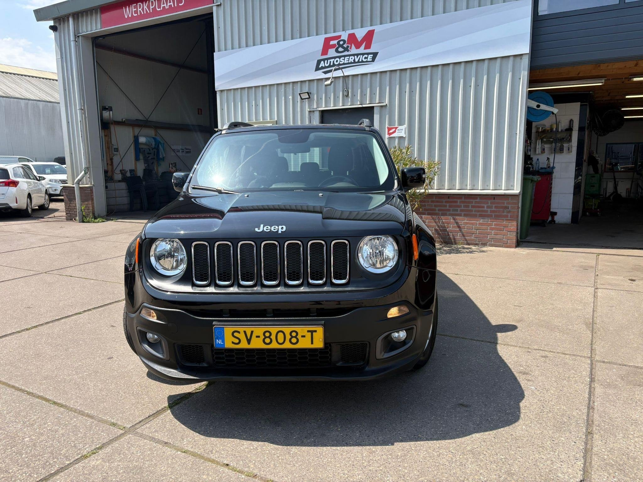 Jeep Renegade 1.4 MultiAir Night Eagle Airco, cruise, trekha, Auto's, Jeep, Stof, Gebruikt, 4 cilinders, Zwart
