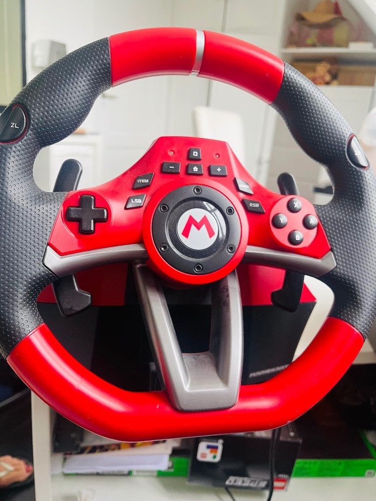 Mario Kart stuur 2x, Ophalen, Racen en Vliegen, 2 spelers, Zo goed als nieuw