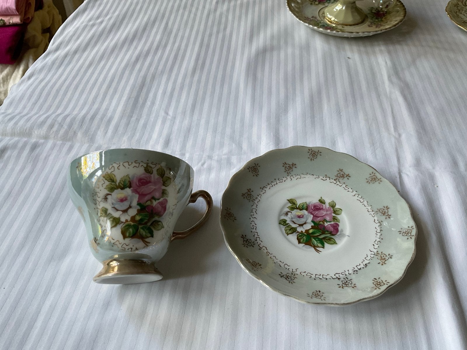 Vintage theekopje met schotel - rozenmotief, Ophalen of Verzenden