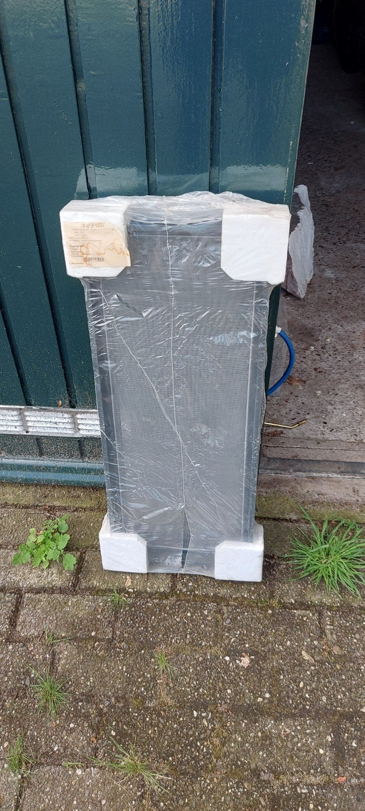 Te koop aangeboden 4 horren voor draai kiepraam, Ophalen, Kunststof, Minder dan 80 cm, Hordeur