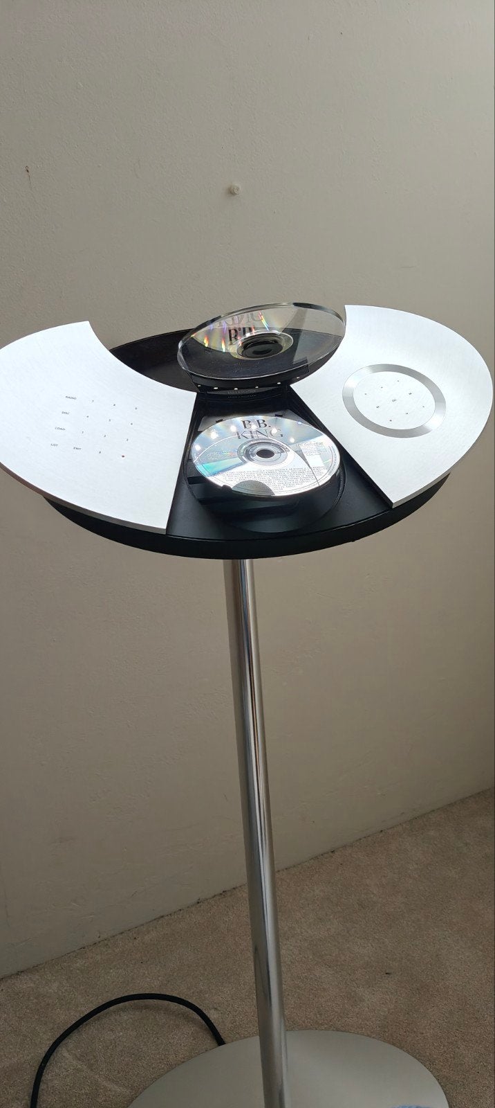 Bang & Olufsen BeoCenter 2 – met stand en afstandbediening, Ophalen, Gebruikt, Overige merken