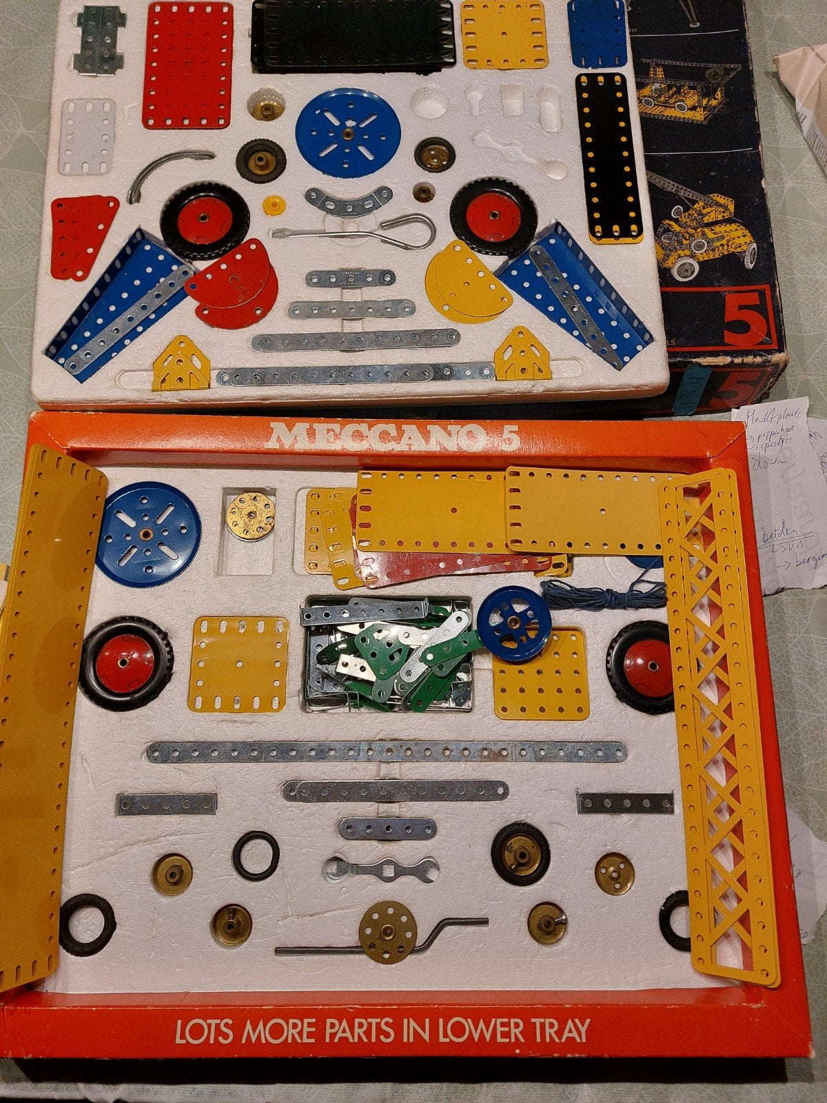 Meccano 5 met 262 onderdelen en instructieboekjes, Hobby en Vrije tijd, Ophalen, Gebruikt, Knutselset, Meccano