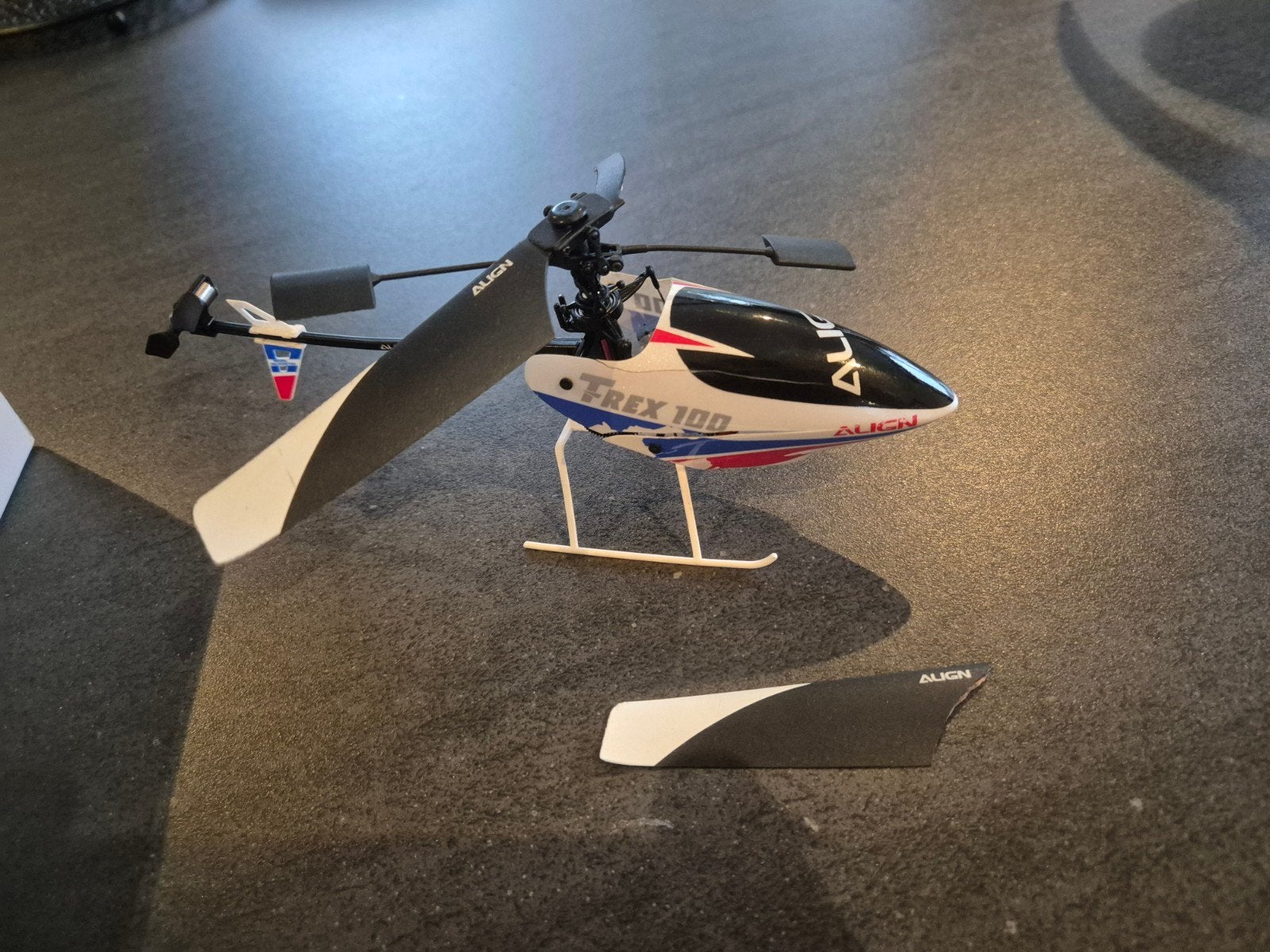 Align T-REX 100S Micro RC Helikopter voor onderdelen, Elektro, Gebruikt, RTF (Ready to Fly), Helikopter