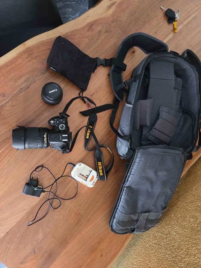 Nikon camera zo goed als nieuw., Screenprotector, Ophalen of Verzenden, Zo goed als nieuw, Nikon