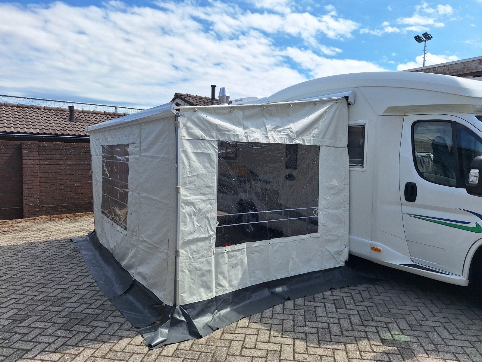Te koop, Tule Omnistor Safari tent zo goed als nieuw, Ophalen, Zo goed als nieuw