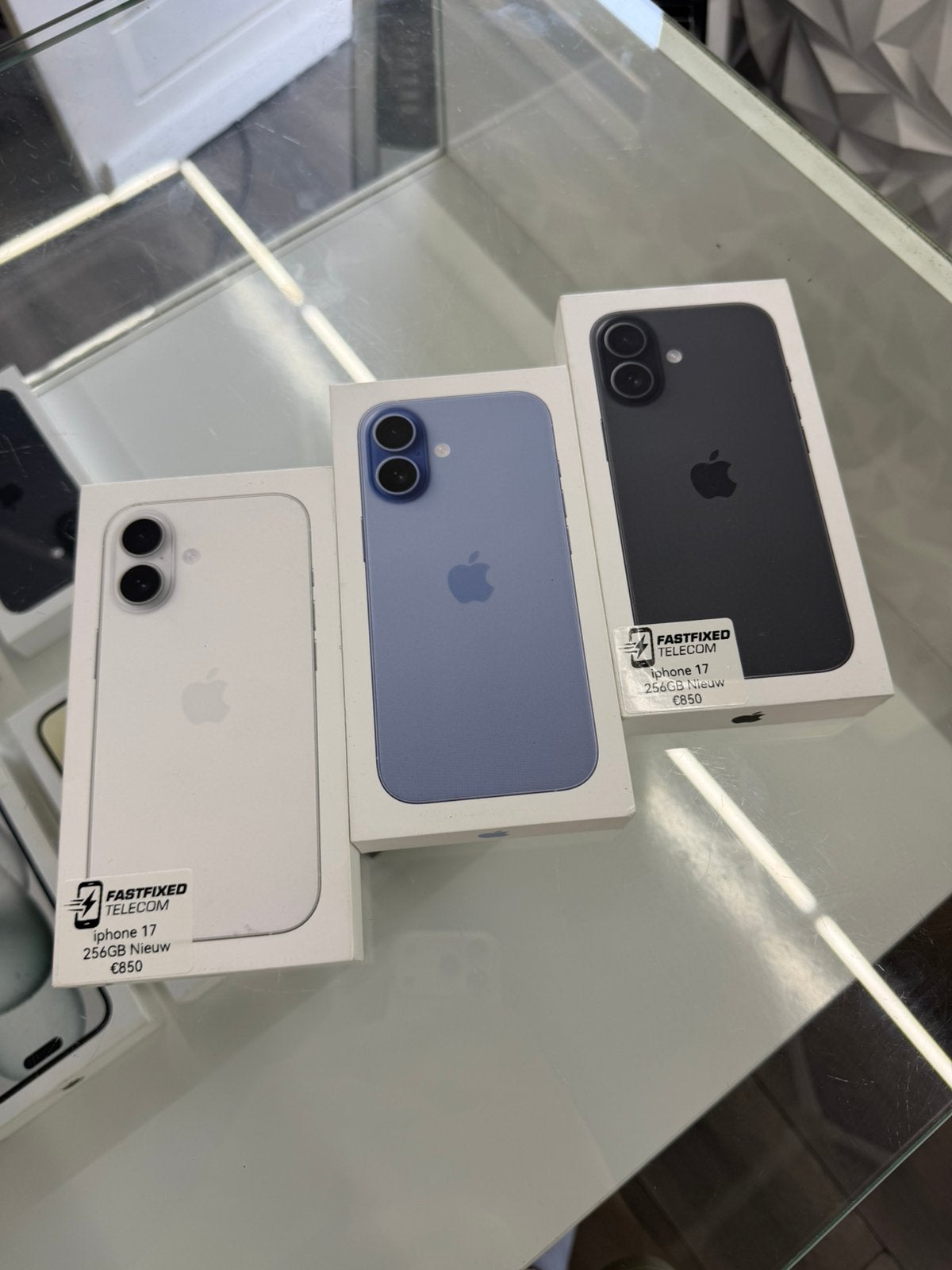 Iphone 17 256GB Nieuw met garantie en accesoires, 256 GB, Apple, Apple, Zwart