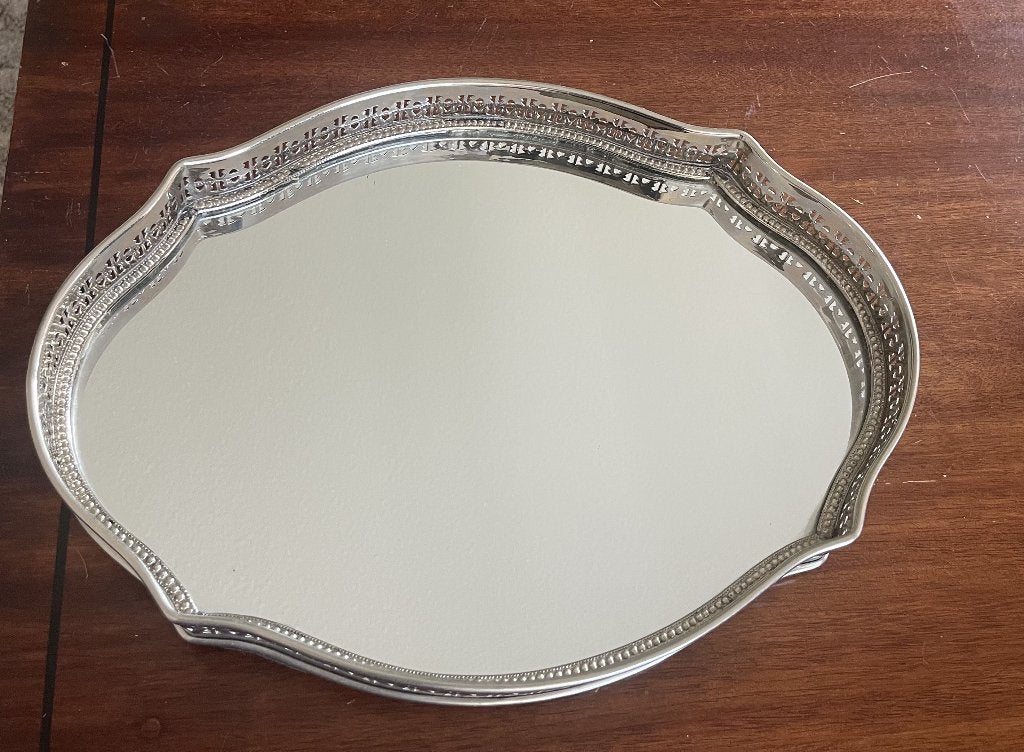 Zilveren dienblad, Huis en Inrichting, Woonaccessoires | Dienbladen, Ophalen, Rond, Decoratieve rand, Zo goed als nieuw