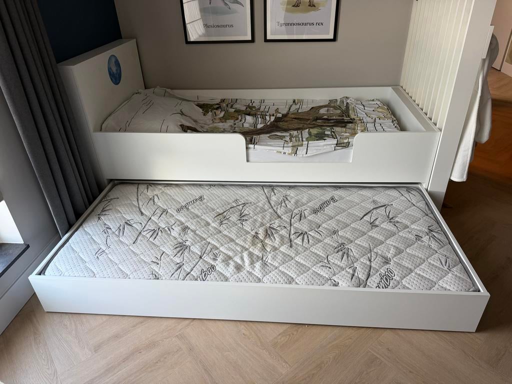 Eenpersoonsbed met lattenbodem en uitschuifla, Huis en Inrichting, Slaapkamer | Bedden, Ophalen, 90 cm, Eenpersoons, Wit