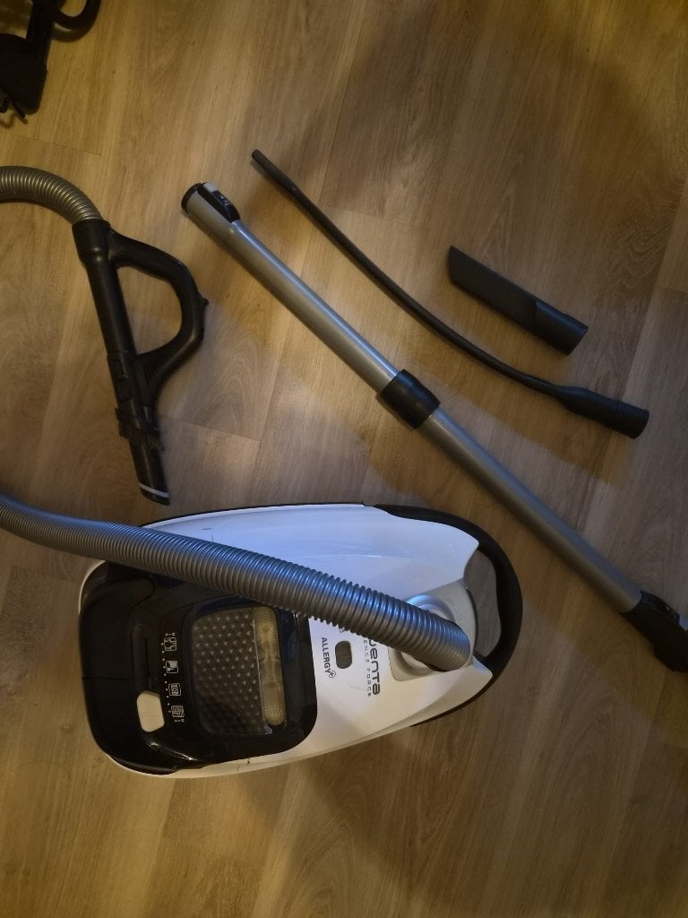 Rowenta stofzuiger Silence Force Allergy+, Gebruikt, Sledestofzuiger, Stille werking, Minder dan 1200 watt