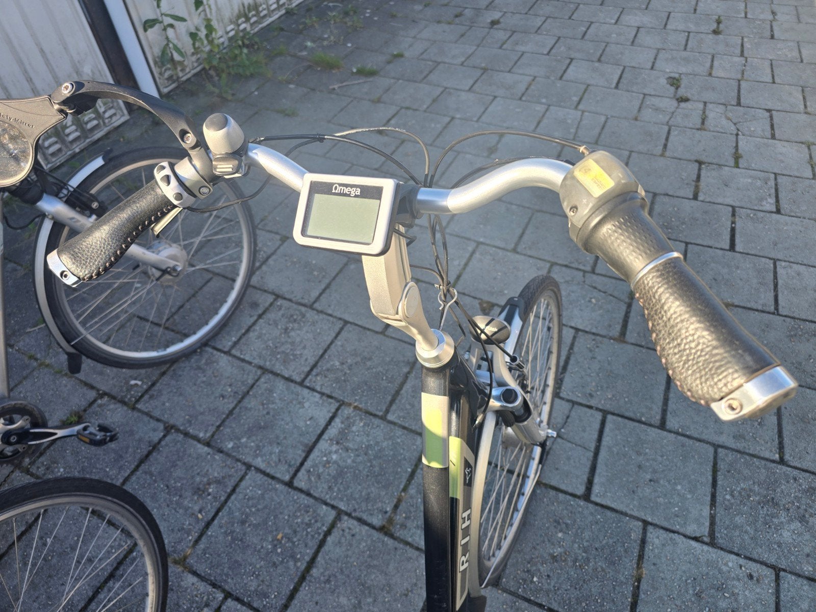 Foto 9 van 6 electrische fietsen