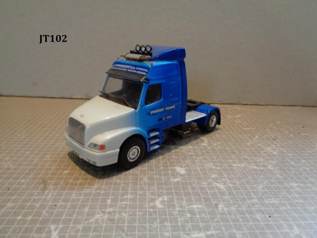 lion volvo spoorzicht, Hobby en Vrije tijd, Modelauto's | 1:50, Ophalen of Verzenden, Zo goed als nieuw, Bus of Vrachtwagen, Lion Toys