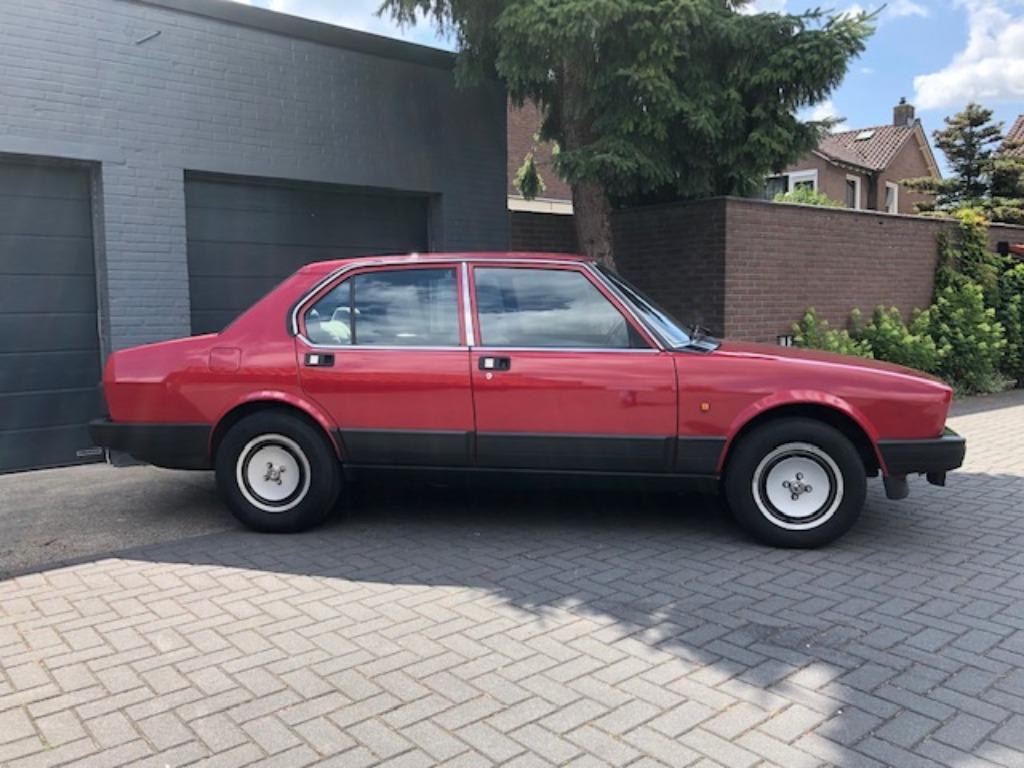 Alfa Romeo Alfetta 2.0 Quadrifoglio Oro, mooi, inruil mog., foto 6