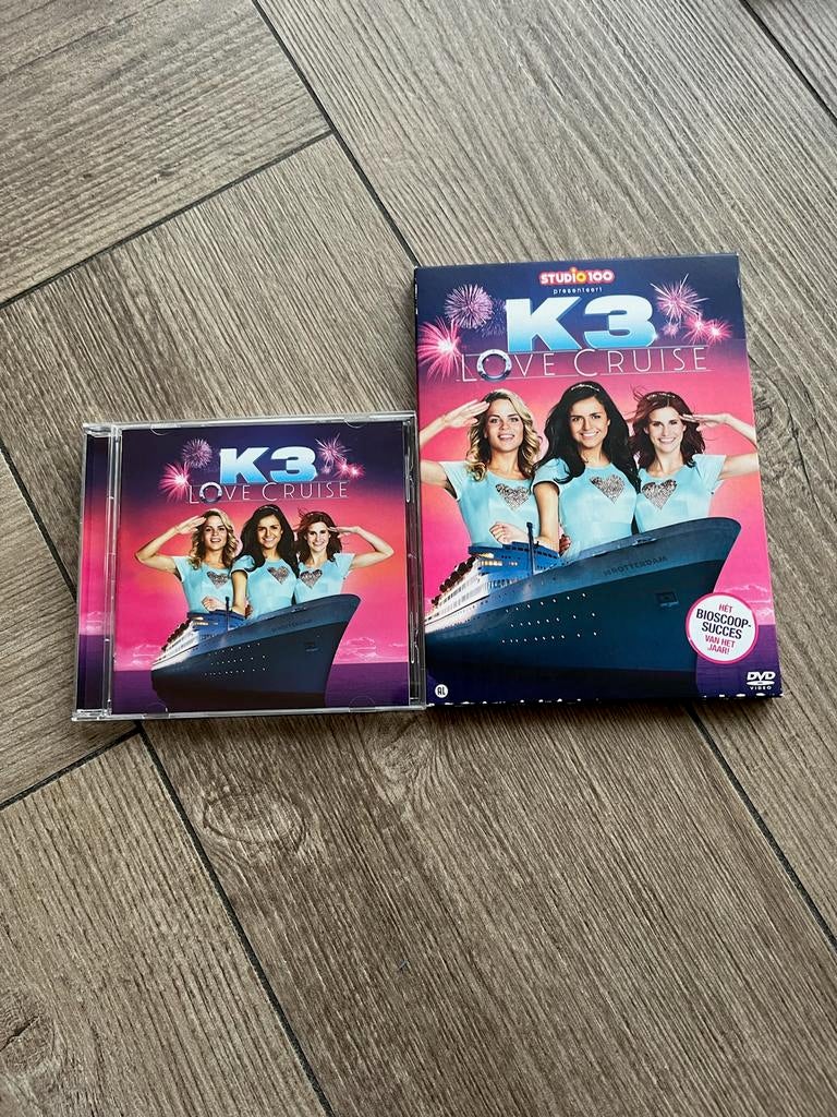 K3 Love Cruise CD + DVD Boxset - Zo goed als nieuw, Boxset, Tot 2 jaar, Ophalen of Verzenden, Zo goed als nieuw