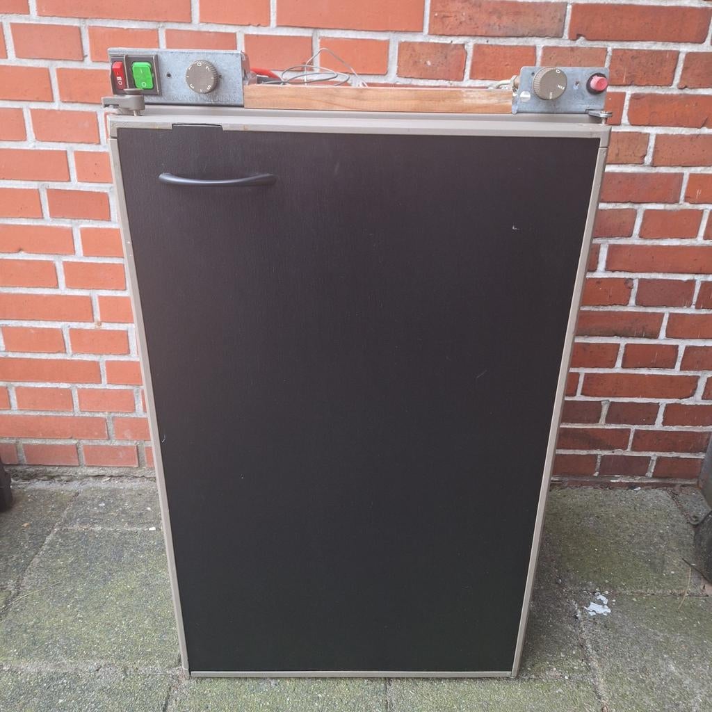 Koelkast 12V/Gas/220V voor Camper/Caravan, Caravans en Kamperen, Ophalen of Verzenden, Gebruikt