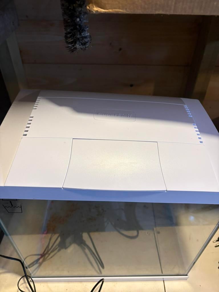 Witte aquarium, Ophalen of Verzenden, Zo goed als nieuw, Leeg aquarium