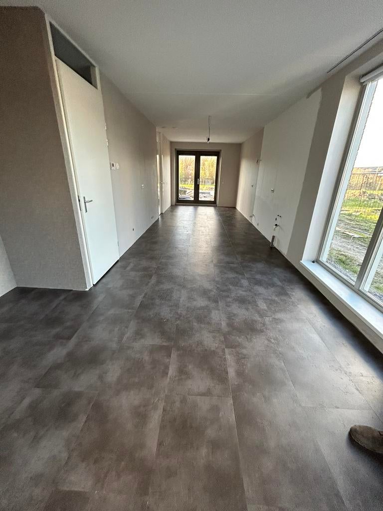 Egaliseren en pvc leggen, Diensten en Vakmensen