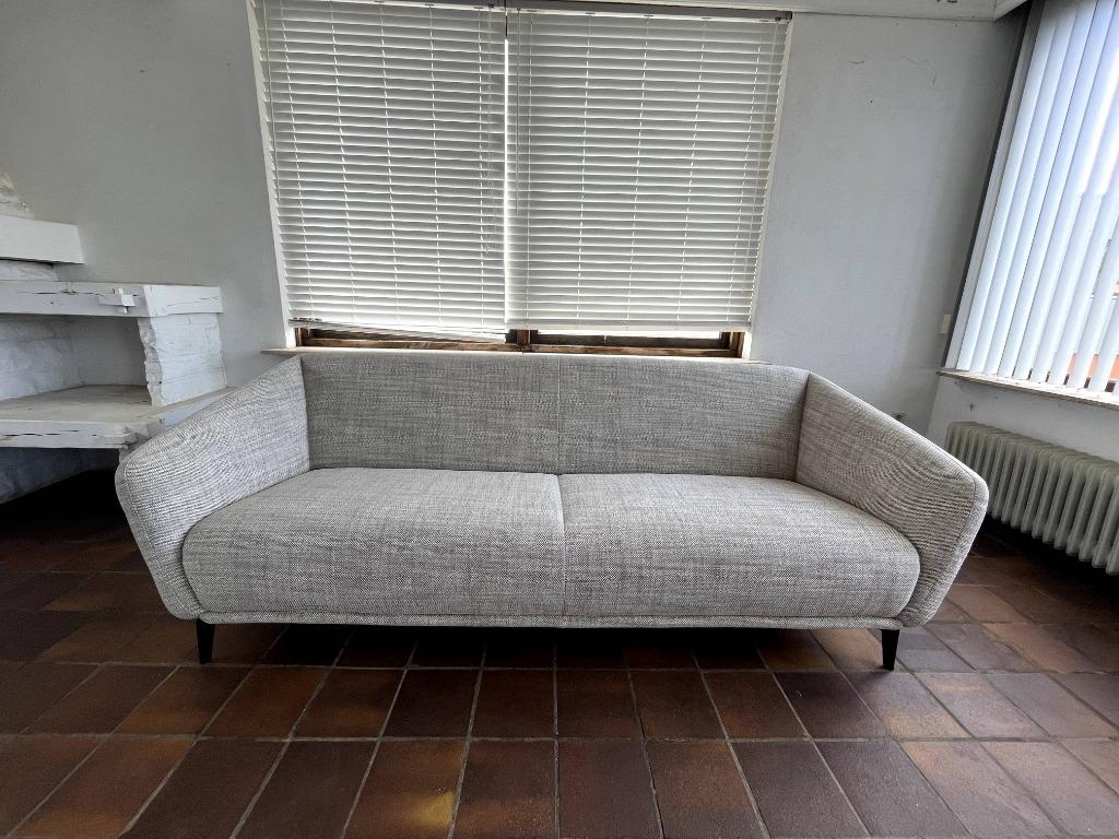Delos 4-zits bank showroommodel, Ophalen, 75 tot 100 cm, Zo goed als nieuw, Rechte bank