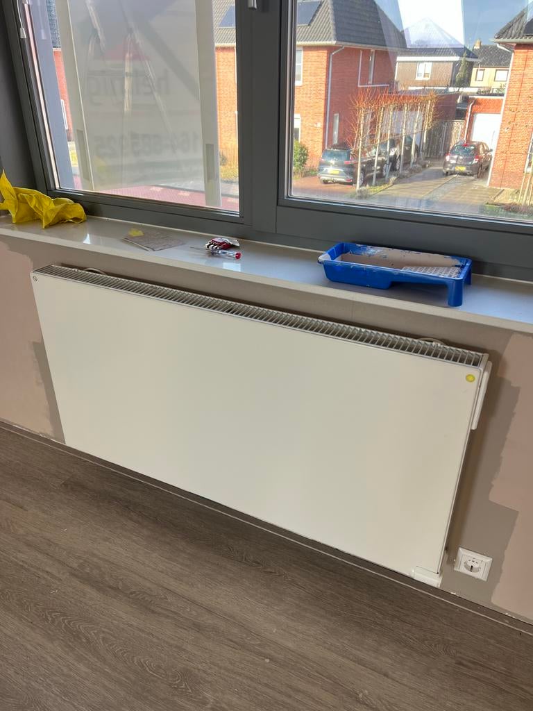 Radson Yali Parada 2000W Elektrische Radiator, Doe-het-zelf en Verbouw, Verwarming en Radiatoren, Ophalen, 30 tot 80 cm, Radiator