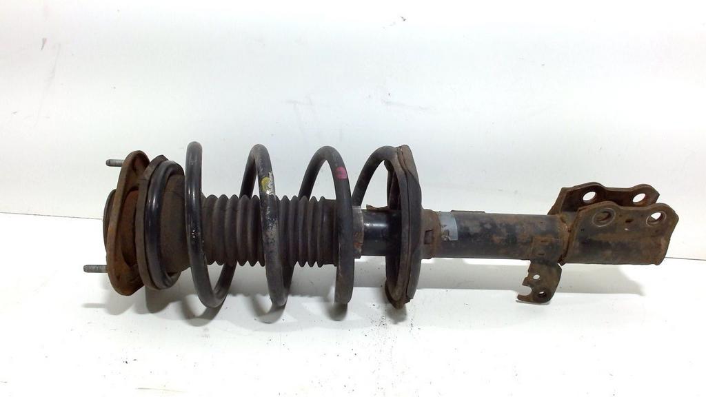 Veerpoot links voor Toyota Corolla, Auto-onderdelen, Onderdelen@venauto.nl, Van der Ven Autorecycling B.V., Gebruikt, Ettenseweg 76, 4706 PB Roosendaal, The Netherlands