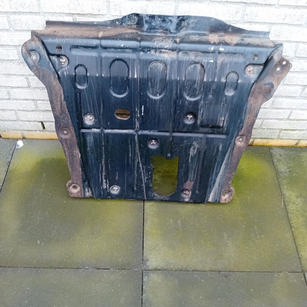 Carter beschermingsplaat Dacia Duster II, Ophalen, Gebruikt