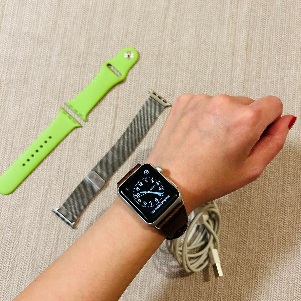 Apple Watch 7000 Series Aluminum, Ophalen of Verzenden, Zilver, IOS, Apple