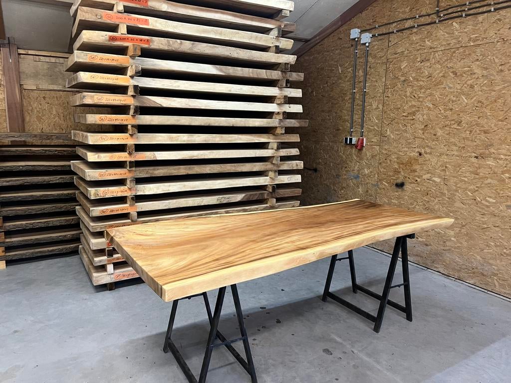 Exclusieve Suar Boomstamtafels – Tijdloos Design, Vijf personen of meer, Rechthoekig, Overige houtsoorten, Nieuw