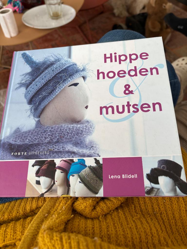 Verlaagd Hippe hoeden & Mutsen €7,00, Ophalen of Verzenden, Nieuw, Overige onderwerpen