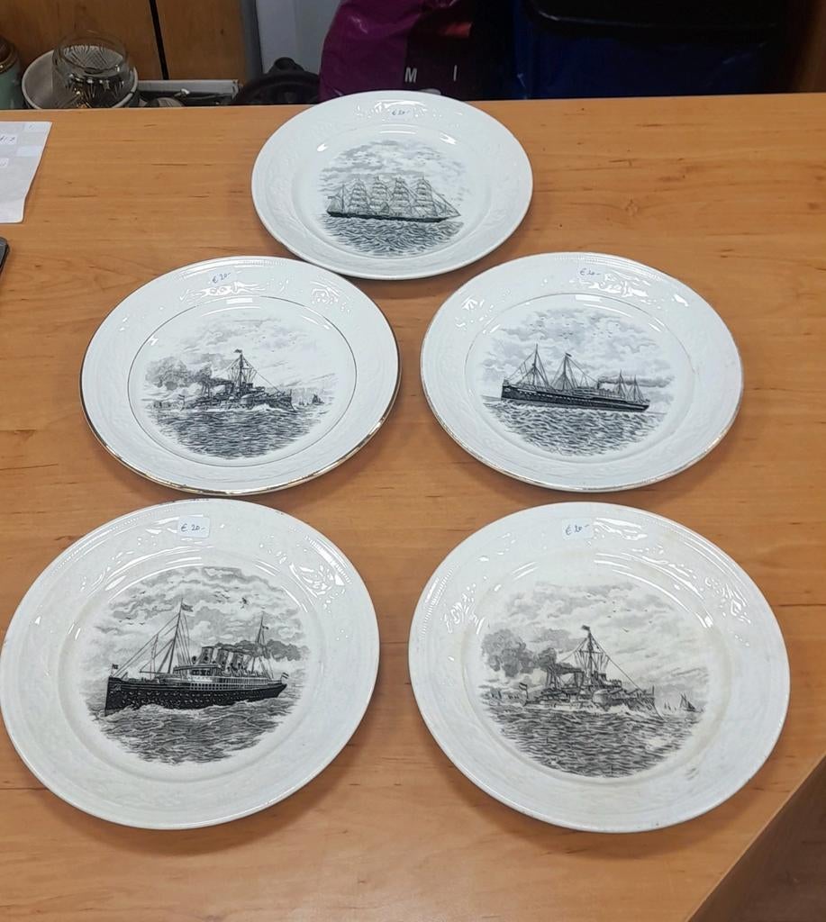 5 schepen borden van petrus regout, Ophalen of Verzenden