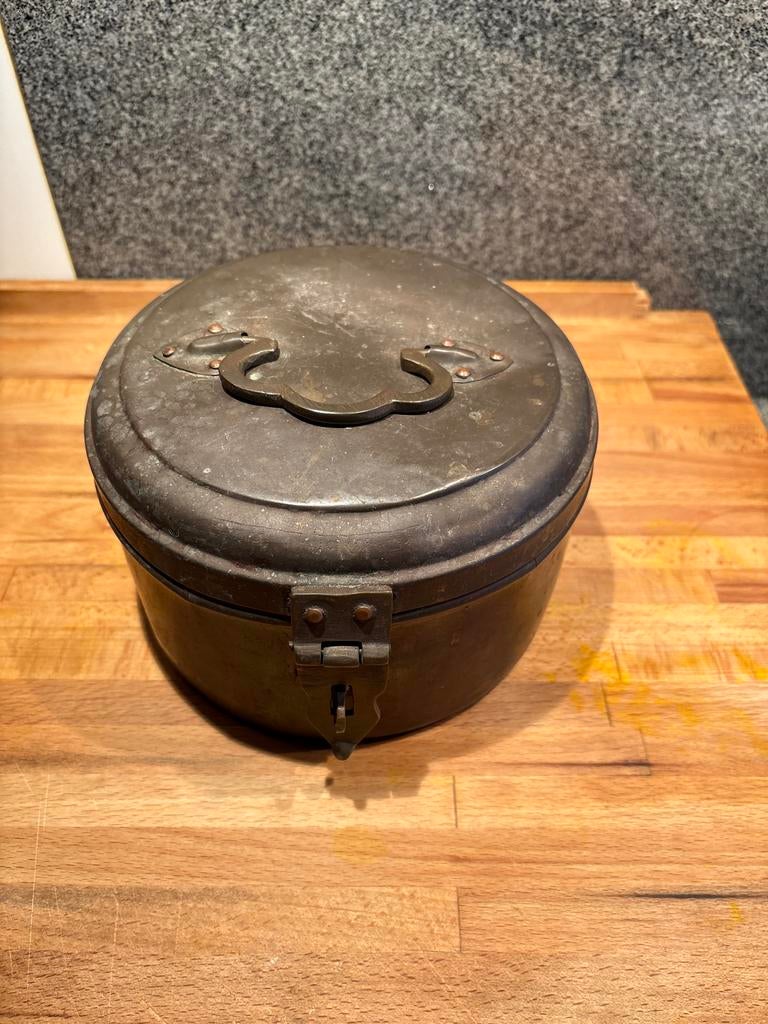 Antieke chapati doos, Ophalen of Verzenden, Brons