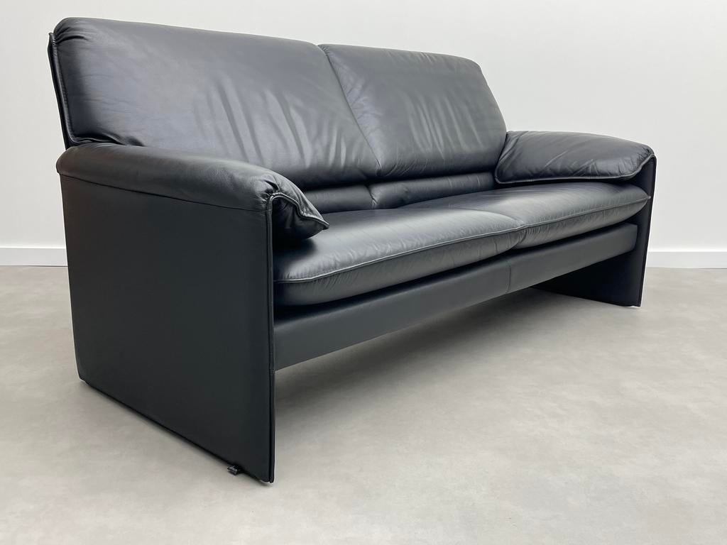 Leolux Bora Beta 2.5 zits bank, Huis en Inrichting, Banken | Bankstellen, Zo goed als nieuw, Tweepersoons, 150 tot 200 cm, 75 tot 100 cm