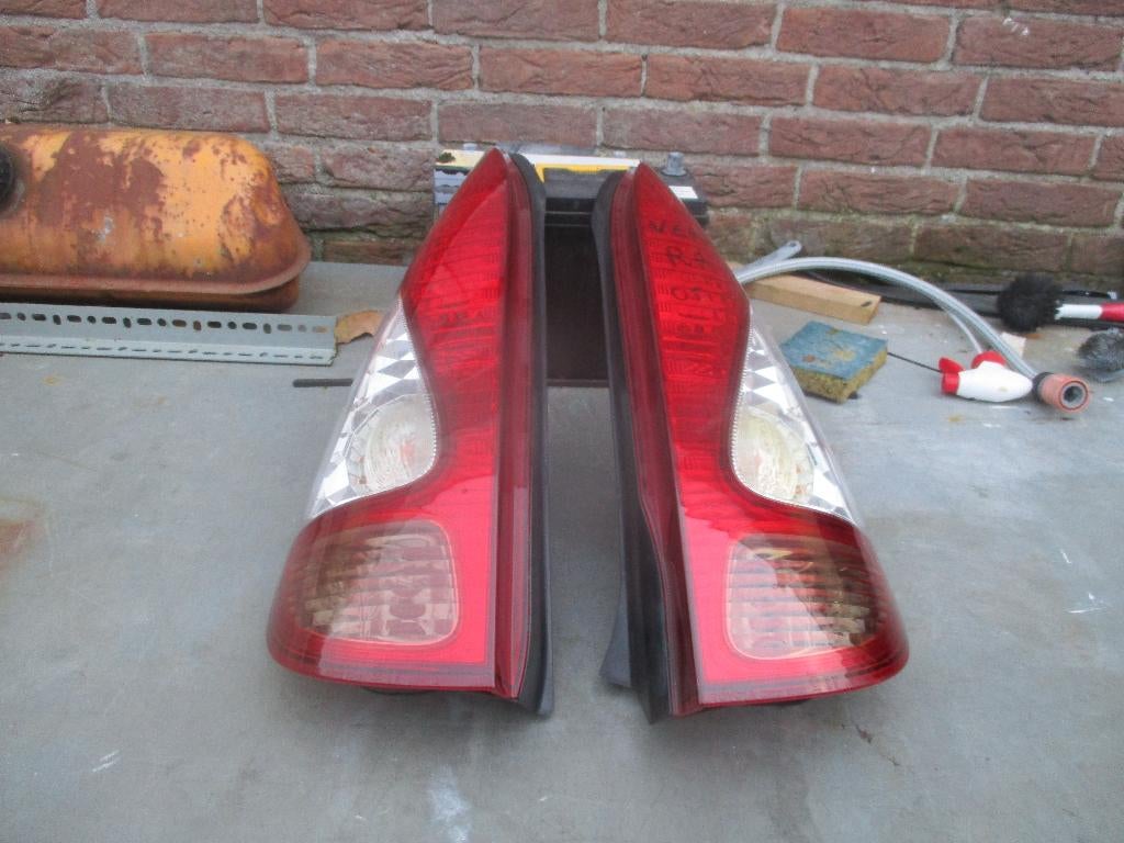 achter lichten Toyota Yaris verso, Ophalen, Gebruikt, Achterklep, Toyota