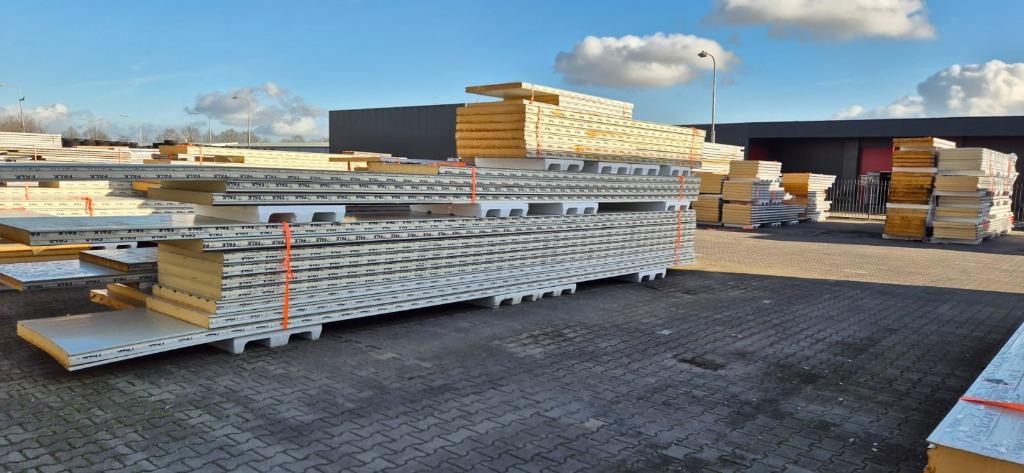 FALK 100MM B-Keus €12m2 Sandwichpanelen Isolatie Wandpanelen