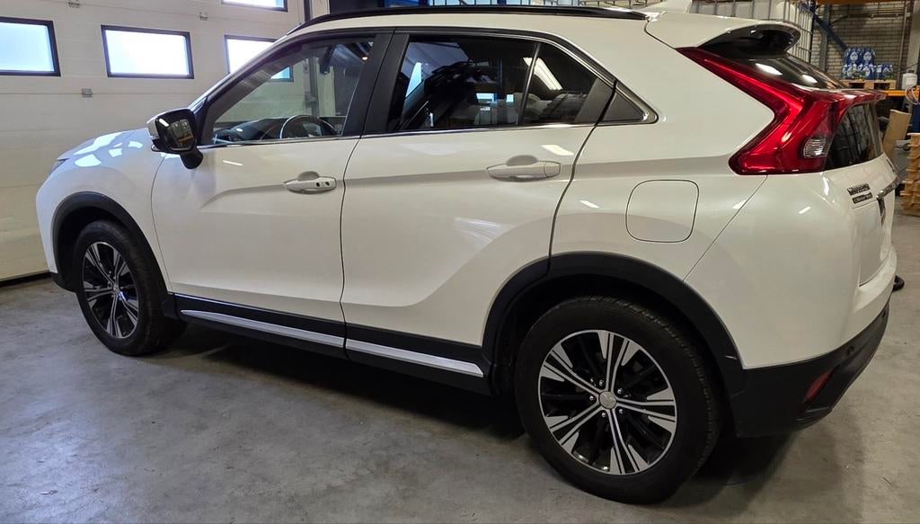 2019 Mitsubishi Eclipse Cross 1.5 Di-t 163pk 2WD CVT Wit, Auto's, Mitsubishi, 15 km/l, Eclipse Cross, 4 cilinders, 1435 kg