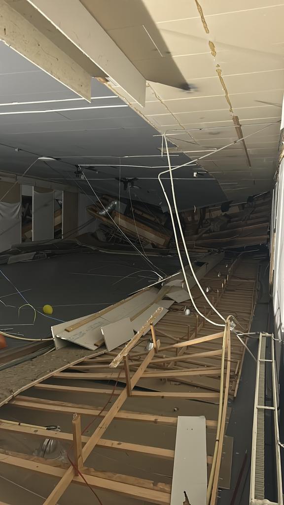 Aannemer in bouw- en sloopwerken, Sloopwerk binnen