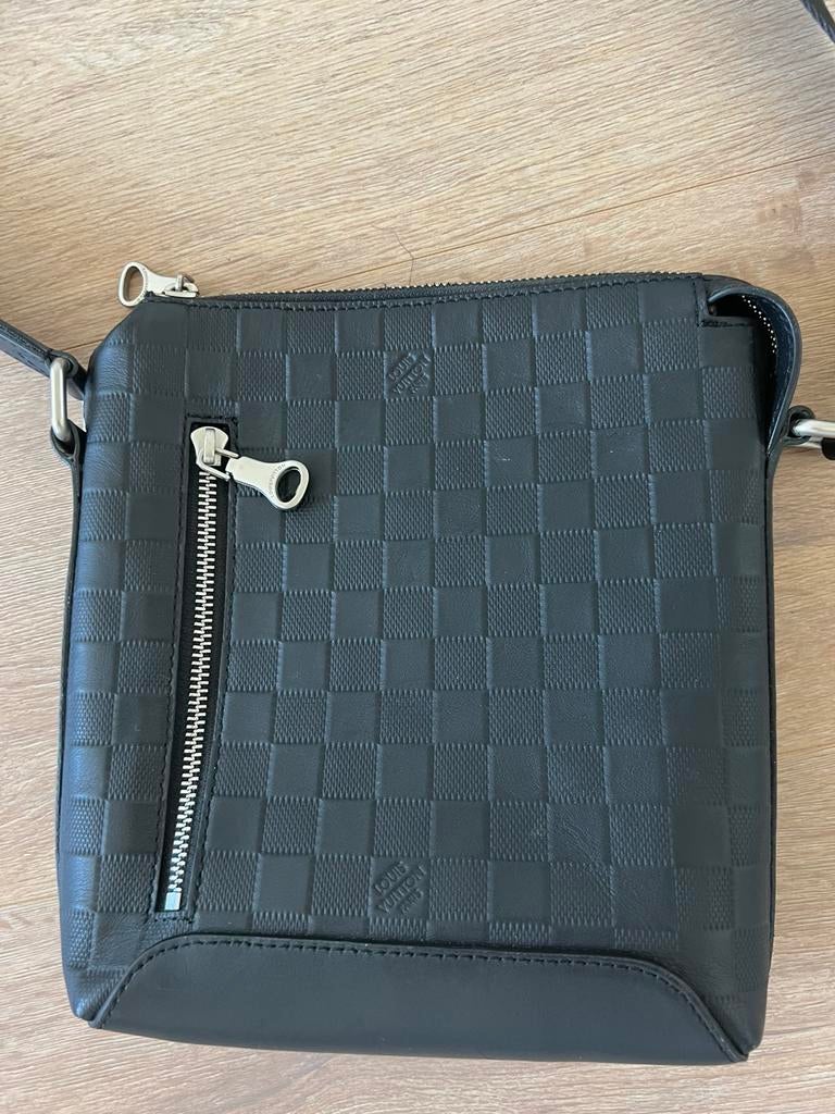 Louis Vuitton Discovery Messenger PM, Ophalen of Verzenden, Nieuw, Zwart, Leer