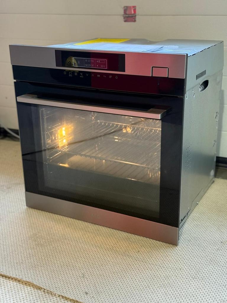 AEG BSK78220M Combi Stoomoven - Inbouw 60x60cm, Ophalen, Hete lucht, Zo goed als nieuw, Oven met grill