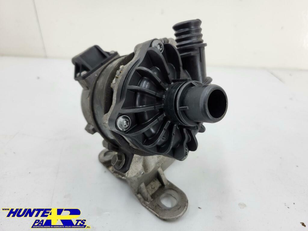 Waterpomp Volvo V60 D6 ('10-'18) 31293979, Gebruikt, Ophalen of Verzenden, Volvo, Volvo