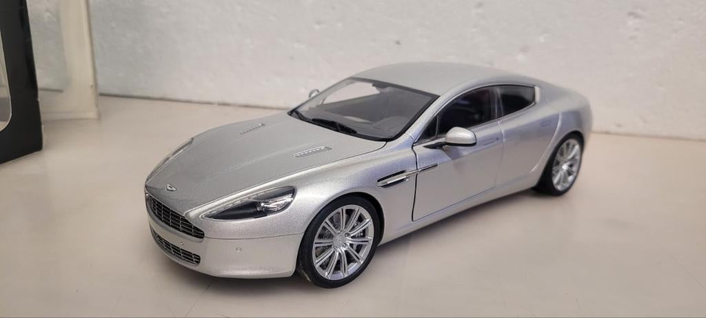 Autoart Aston Martin Rapide, Hobby en Vrije tijd, Modelauto's | 1:18, Zo goed als nieuw, Auto, Autoart, Ophalen of Verzenden