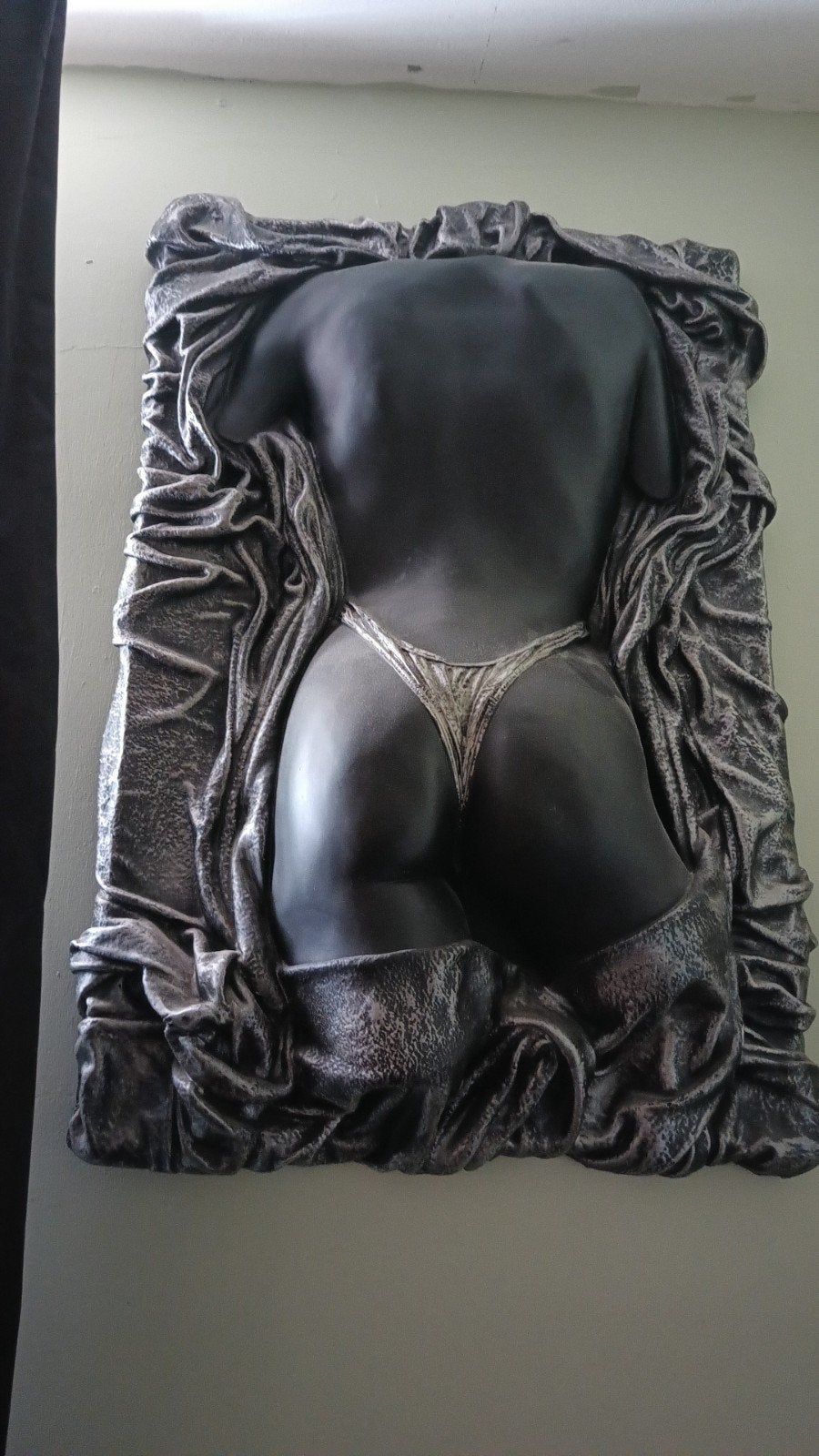 Wanddecoratie: Vrouwentorso in string, Handgemaakt, Wanddecoratie, Zwart, Composieten