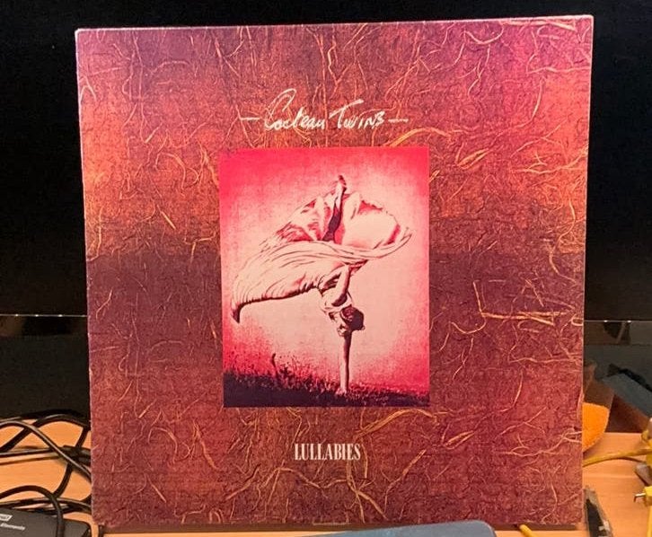 Cocteau Twins, Lullabies, maxi-single, 45 rpm, Ophalen of Verzenden, Zo goed als nieuw, 12 inch, Poprock