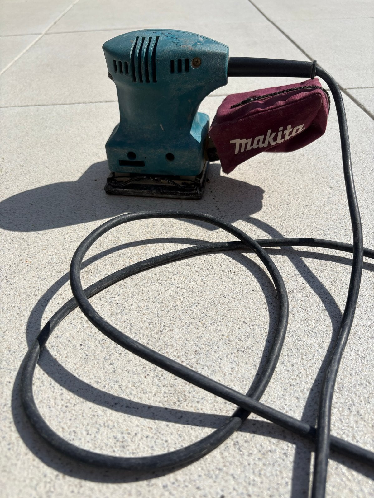 Makita BO4553 Vlakschuurmachine - Gebruikt, Ophalen of Verzenden, Gebruikt, Minder dan 600 watt, Vlakschuurmachine