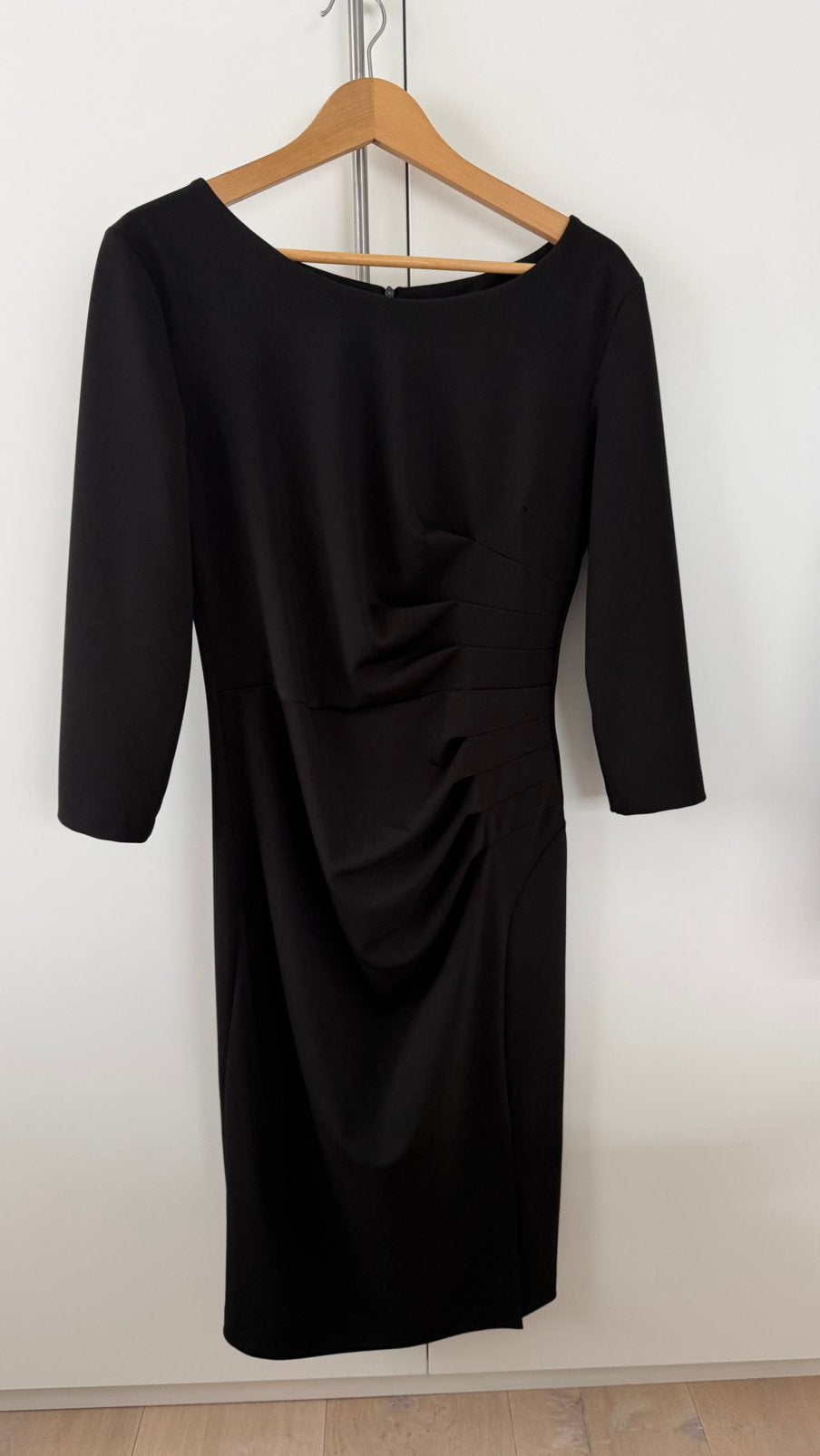 Prachtige zwarte knielange cocktailjurk van Rinascimento, Kleding | Dames, Ophalen, Zwart, Maat 46/48 (XL) of groter, Nieuw