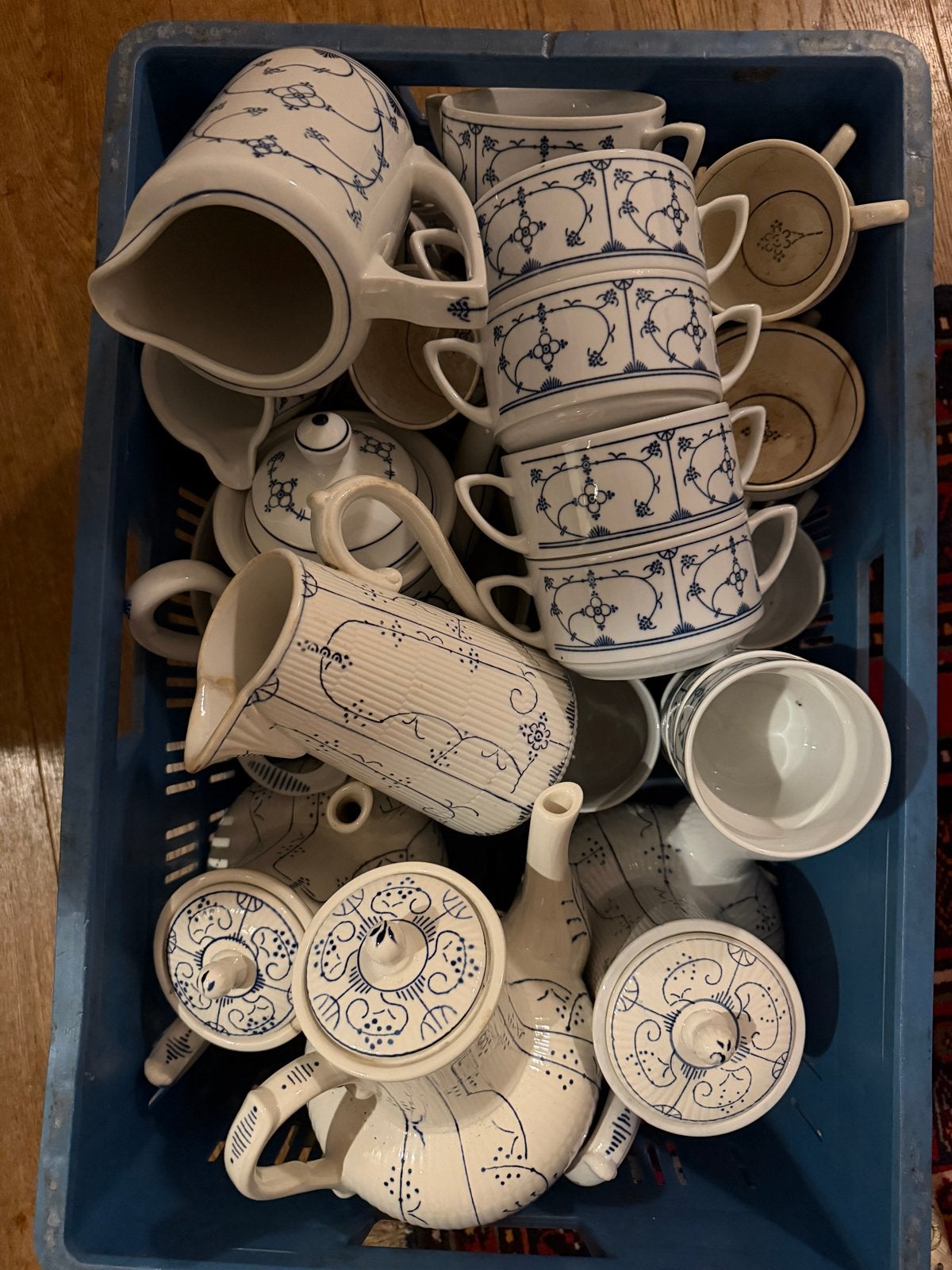 Grote collectie Jäger Eisenberg Original Blauw servies, Antiek en Kunst, Ophalen