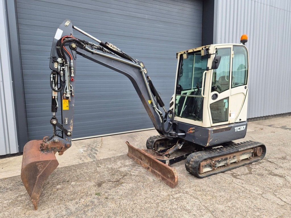 Terex TC37 Graafmachine Minigraver (bj 2009), Zakelijke goederen, Machines en Bouw | Kranen en Graafmachines, Graafmachine