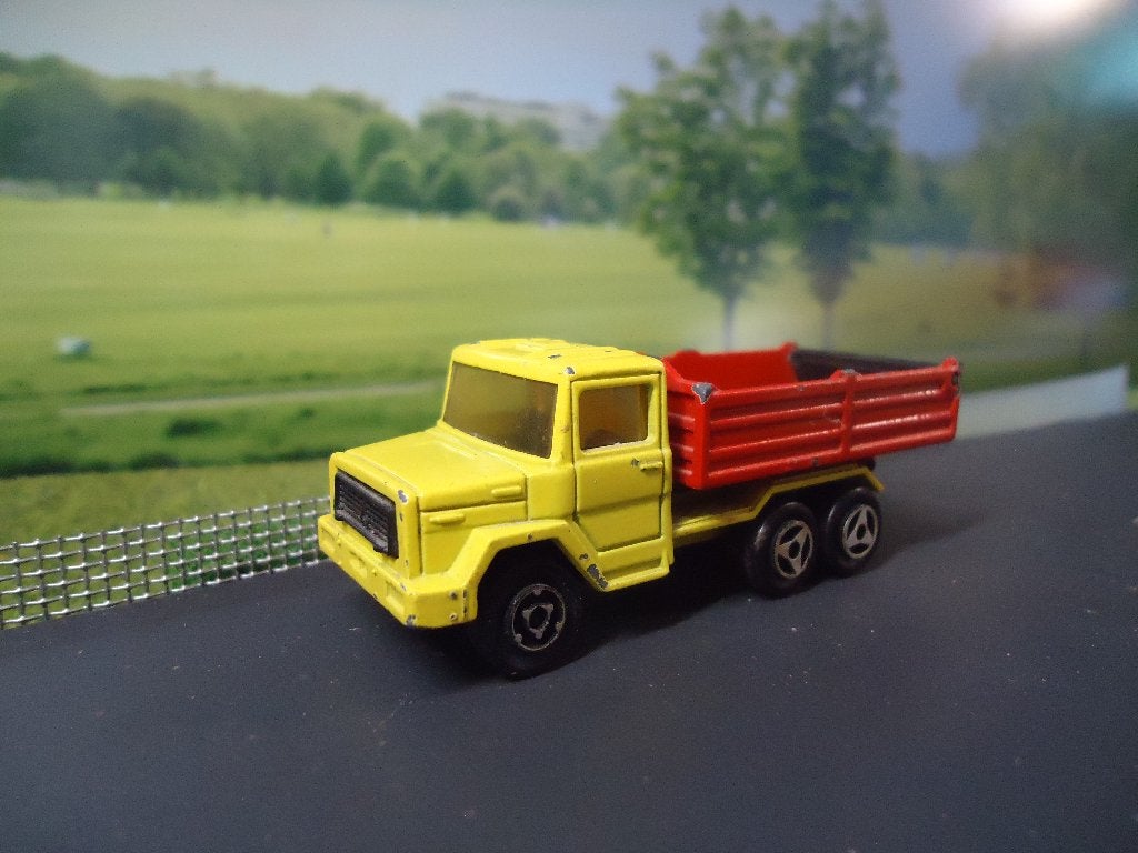 1:100 Magirus Deutz Torpedo Kiepwagen Majorette, Ophalen of Verzenden, Gebruikt, Bus of Vrachtwagen